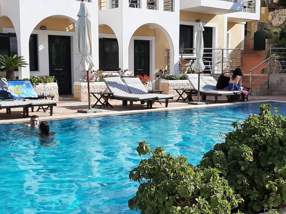 Ela Mesa Aparthotel Szuvála Kültér fotó