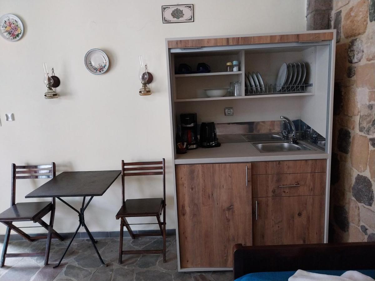 Ela Mesa Aparthotel Szuvála Kültér fotó